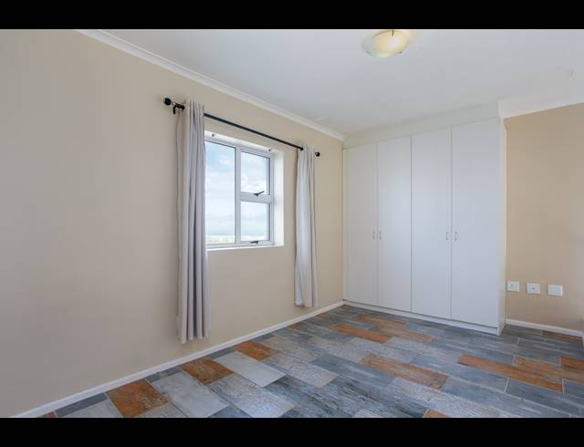 1 BEDROOM APARTMENT FOR SALE IN MUIZENBERG